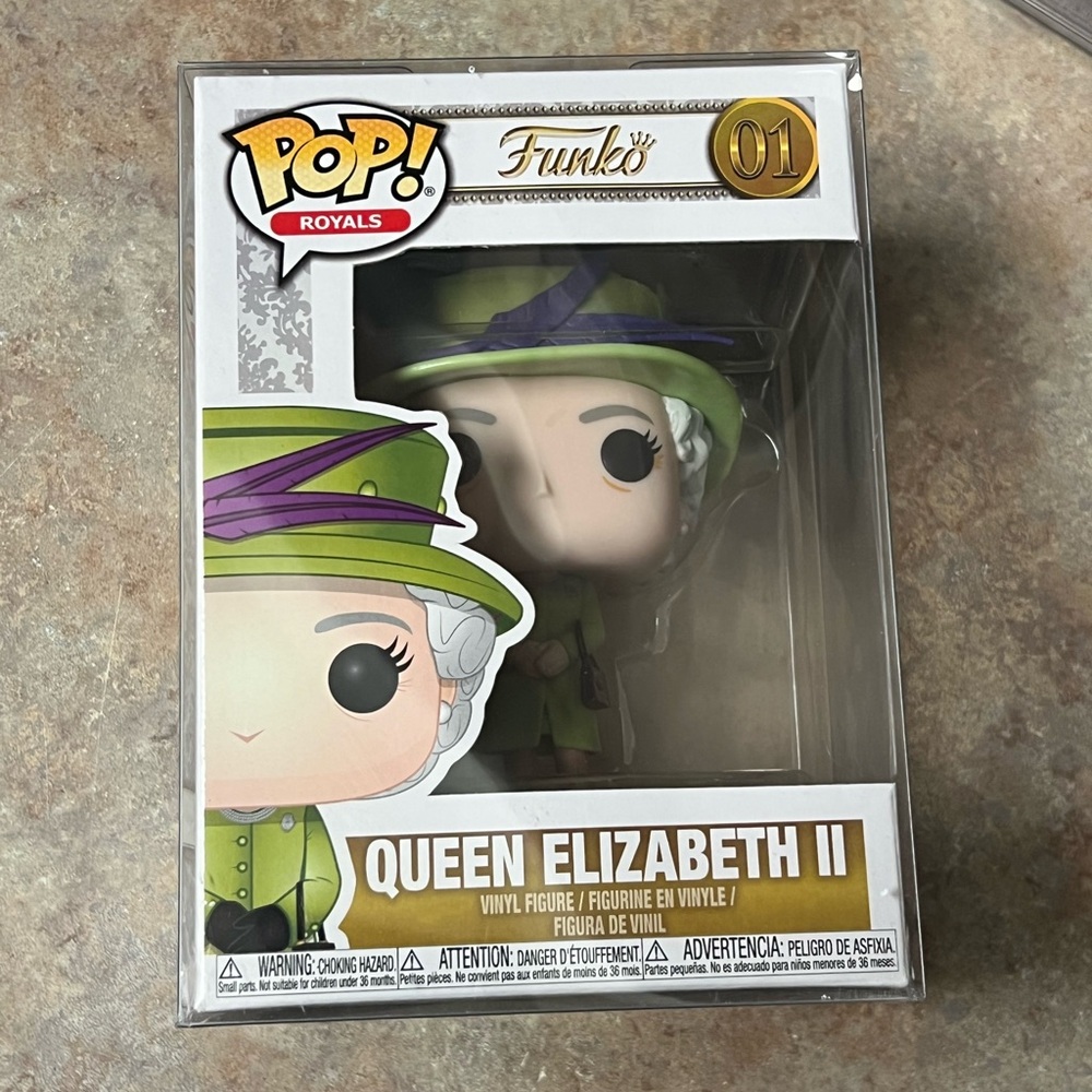 Funko Queen Elizabeth II Vinyl Figure - Green & Purple Accents
